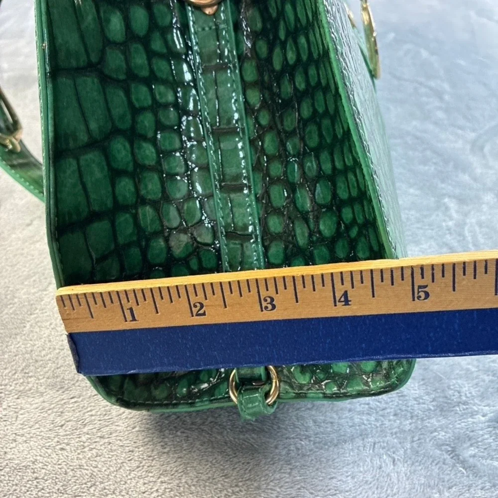 NEW Miracle Zone Green Croc Embossed Satchel Handbag Gold Hardware NJ0001 GN
